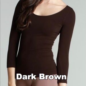 One Size 3/4 Sleeve Scoop Neck Top